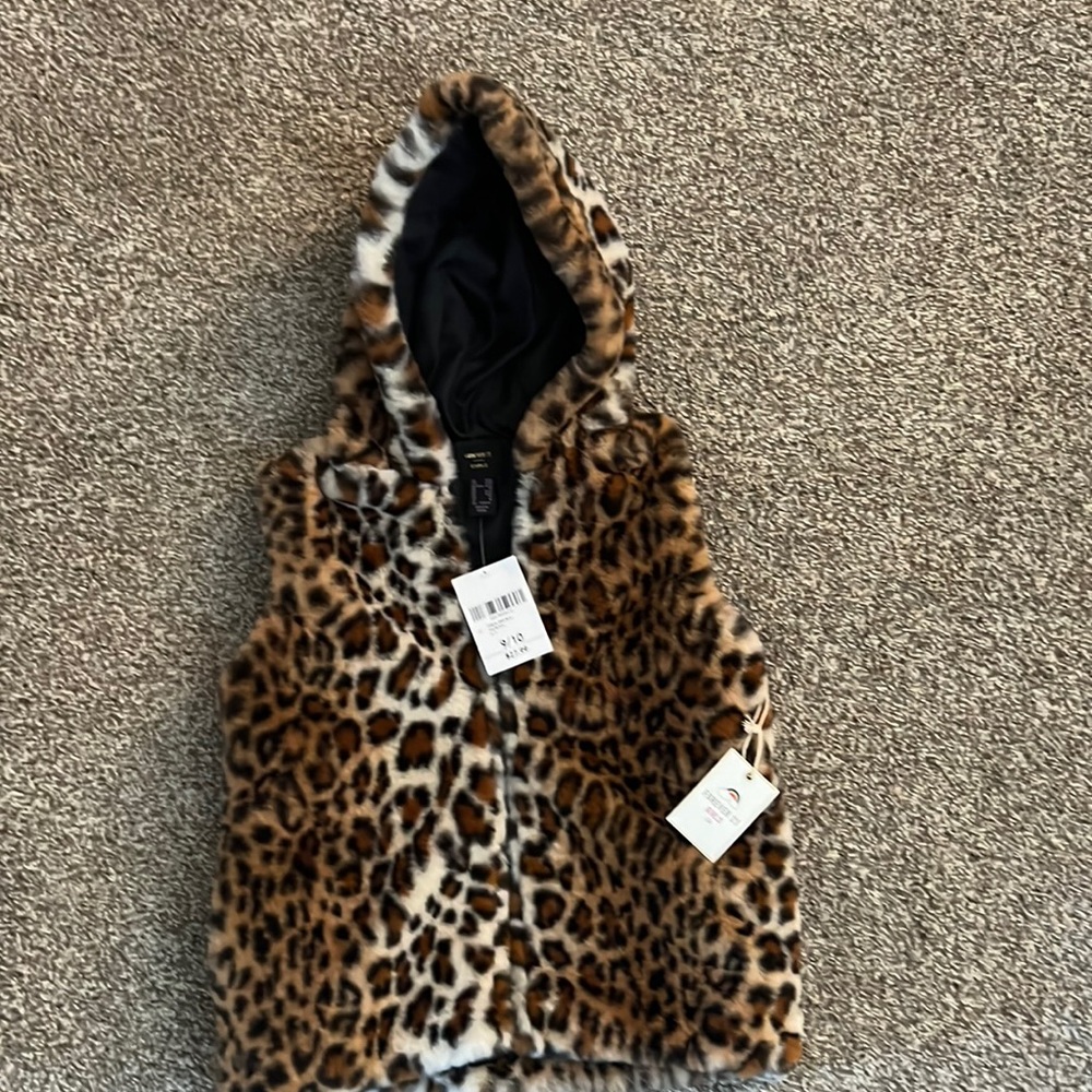 Casual vest cheetah print